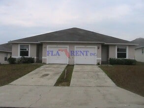 Building Photo - 2609 Hollow Ln