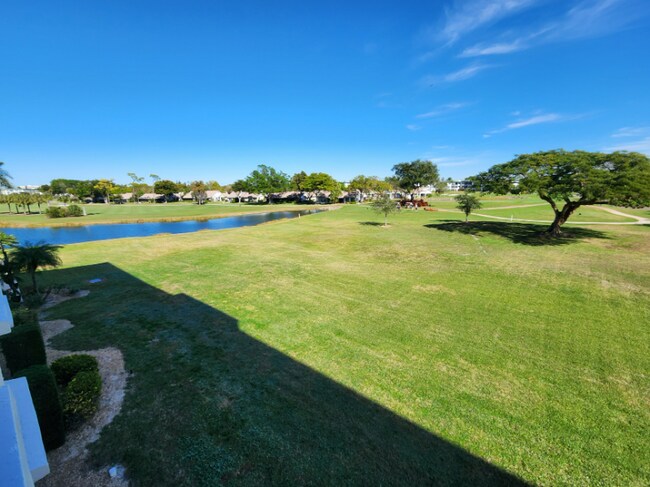 Building Photo - 7406 Lake Breeze Dr