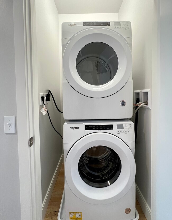 Building Photo - 191 Washington St