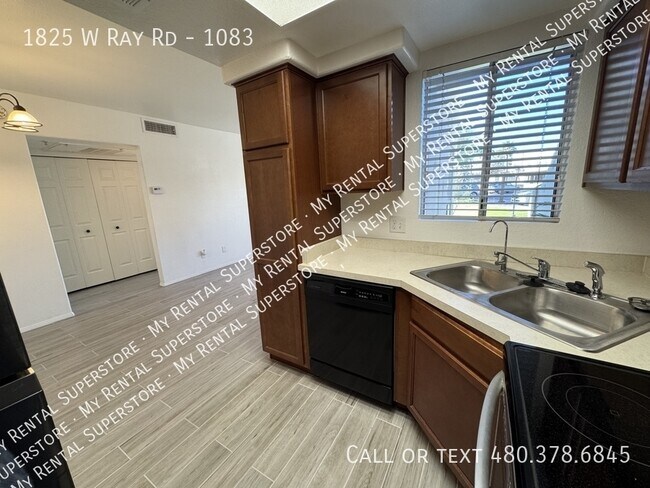 Foto del edificio - 1825 W Ray Rd