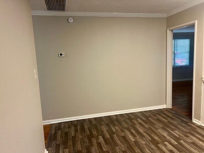 Foto del edificio - 340 Sumerset Dr