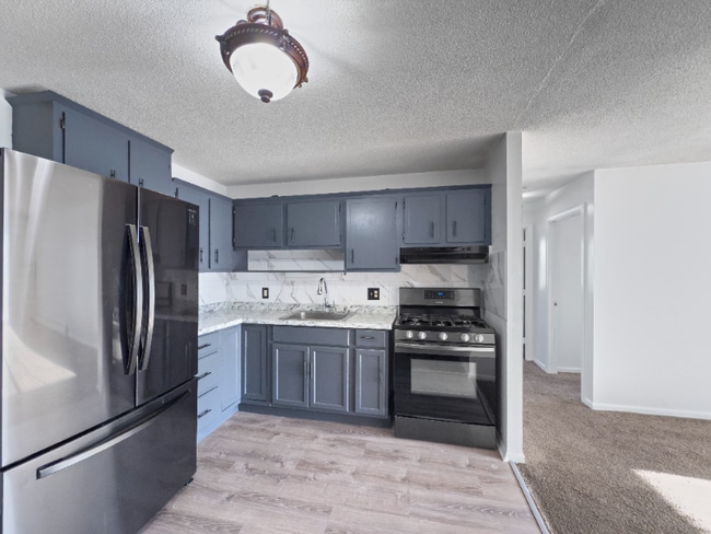 Building Photo - 274 E Haverhill St