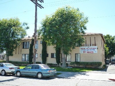 Foto del edificio - 9363-9373 Sylmar Ave-#9363