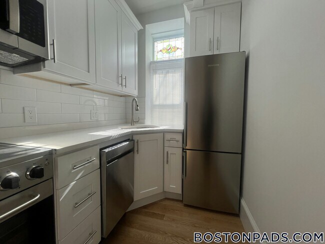 Foto del edificio - 175 Hemenway St