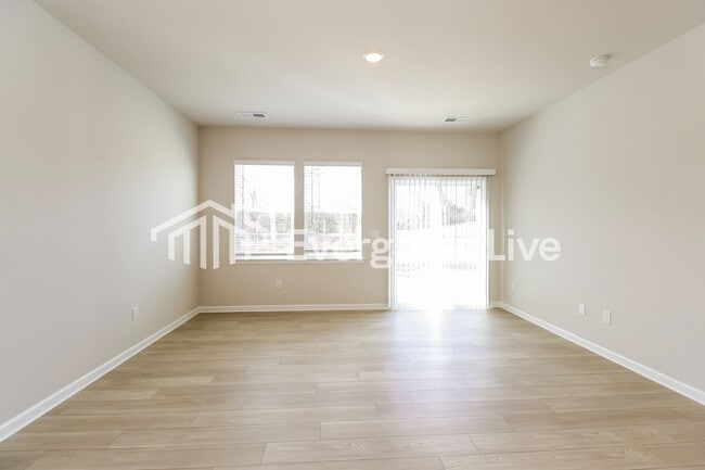 Foto del edificio - 1626 Swallow Tail Dr