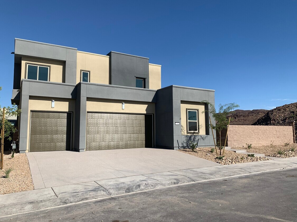 690 Daylight Ridge Ct, Henderson, NV 89052 House Rental in Henderson