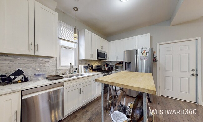 Foto del edificio - 1733 N Artesian-3