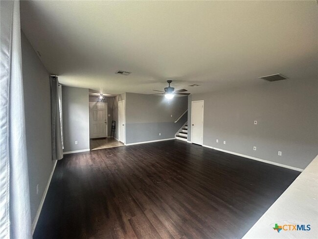 Building Photo - 611 Perseus Dr