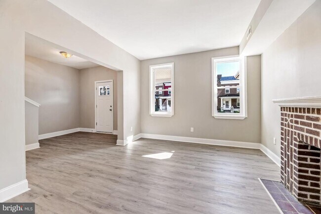 Foto del edificio - 5104 Queensberry Ave