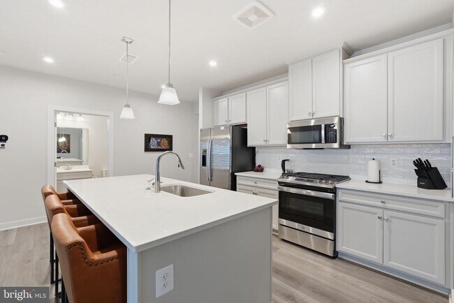 Building Photo - 21460 Mount Sterling Ter