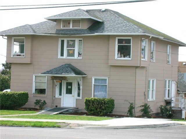 Foto principal - 327 N 4th St