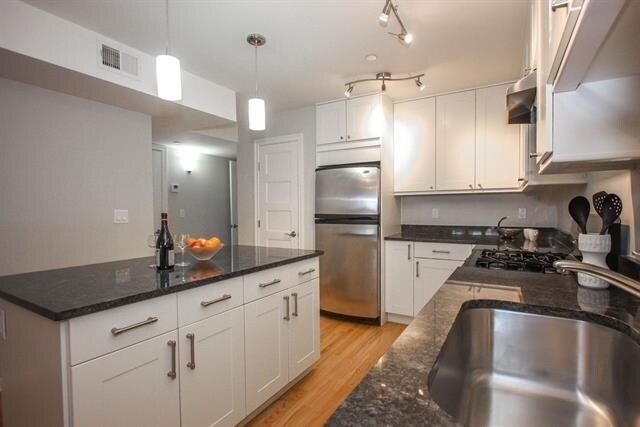 Foto principal - 714 Adams St