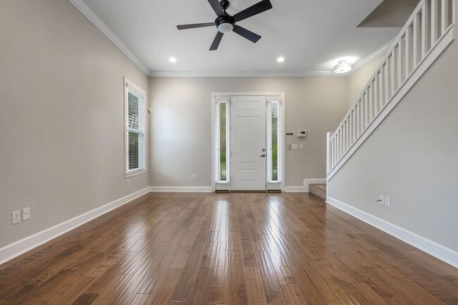 Building Photo - Midtown Tallahassee Townhome