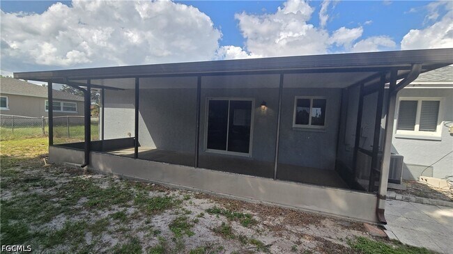 Building Photo - 18448 Iris Rd