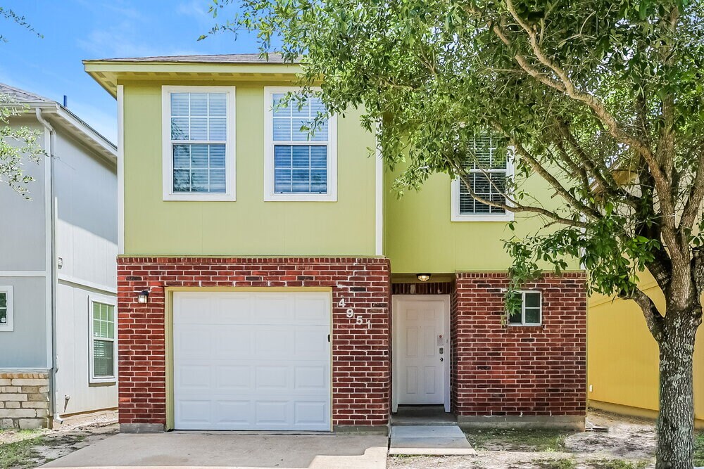 4951 S Cancun, Houston, TX 77045 House Rental in Houston, TX