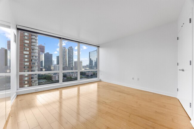 Foto del edificio - 2 2nd St