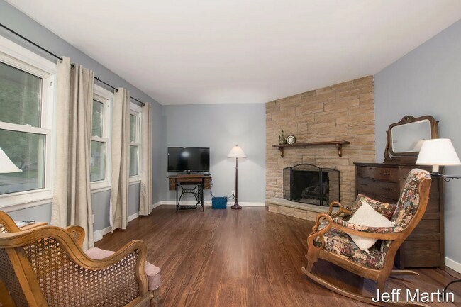 Foto del edificio - 546 Nordberg Ave NW