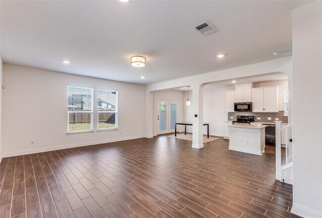 Foto del edificio - 14217 Silver Lace Ln