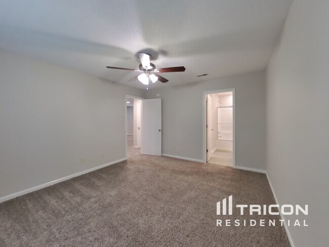 Foto del edificio - 10664 Glenayr Dr