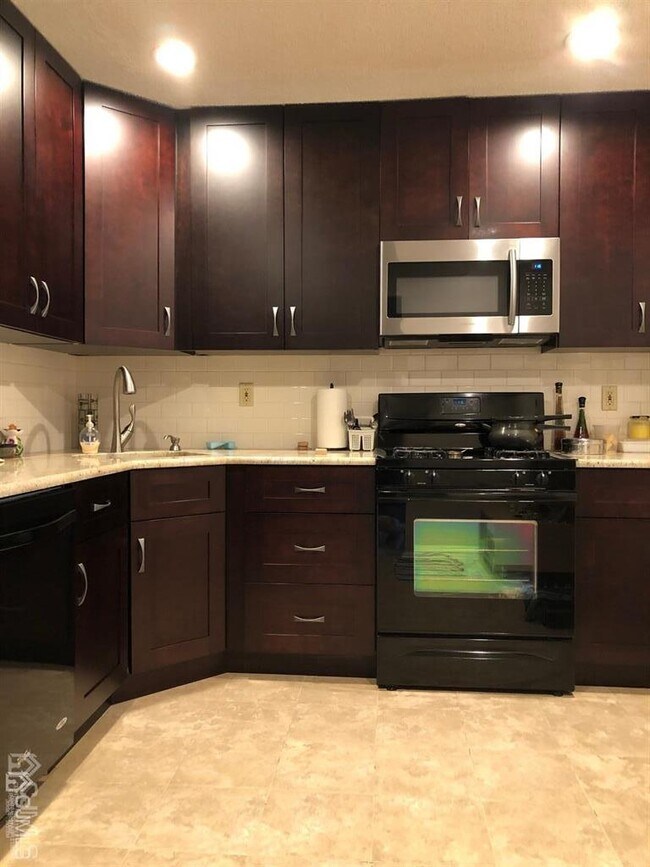 Foto del edificio - 151 Gregory Ln