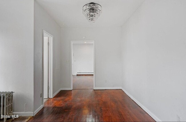 Foto del edificio - 300 US-9W