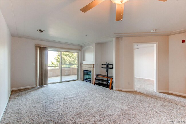 Foto del edificio - 13351 W Alameda Pkwy