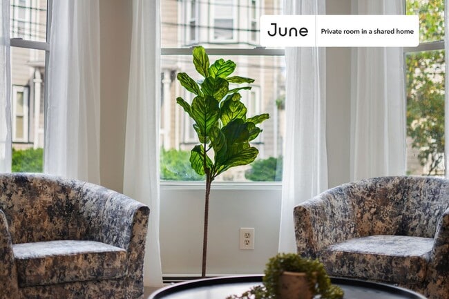 Building Photo - Room in Shared 4 bed/2 bath home