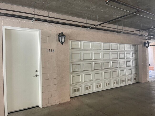 Foto del edificio - 111 E McLean St