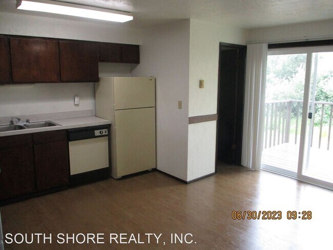 Building Photo - 2 br, 1.5 bath House - 1123 RUBY CT.