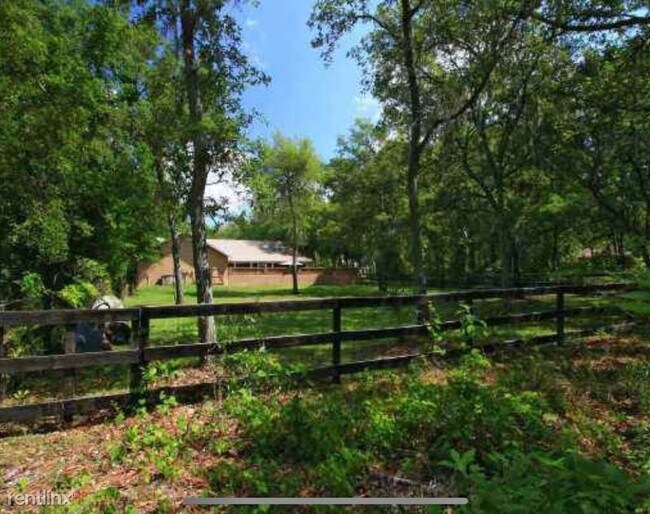 Building Photo - 5 br, 3 bath House - 1731 Cedar Stone Ct