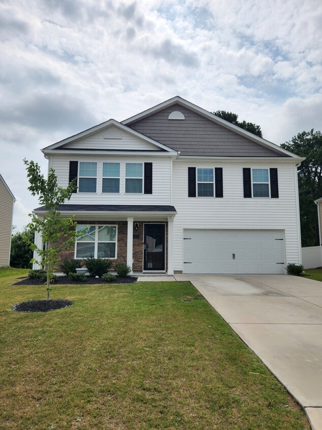 Photo - 4517 Sandstone Dr (Greenville, NC)