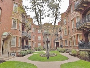 Building Photo - 5319 S Harper Ave
