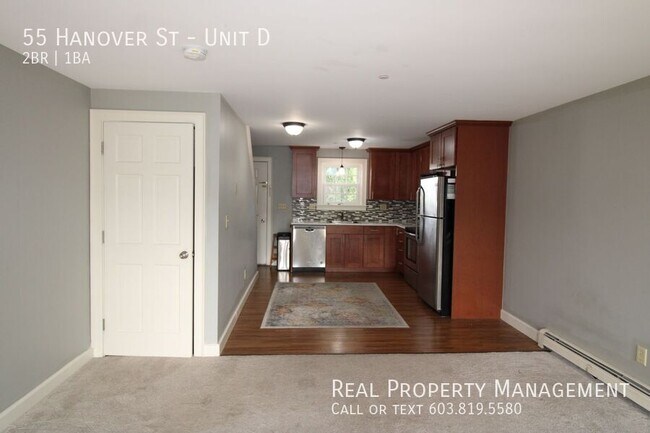 Building Photo - 2 Bedroom Townhouse Style Unit in Downtown...