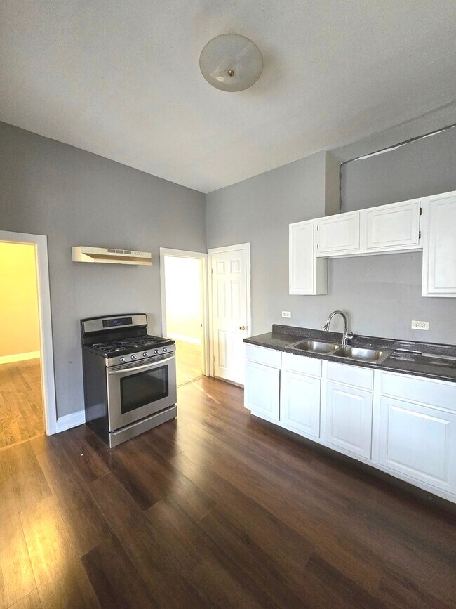 Foto del edificio - 253 W 118th St