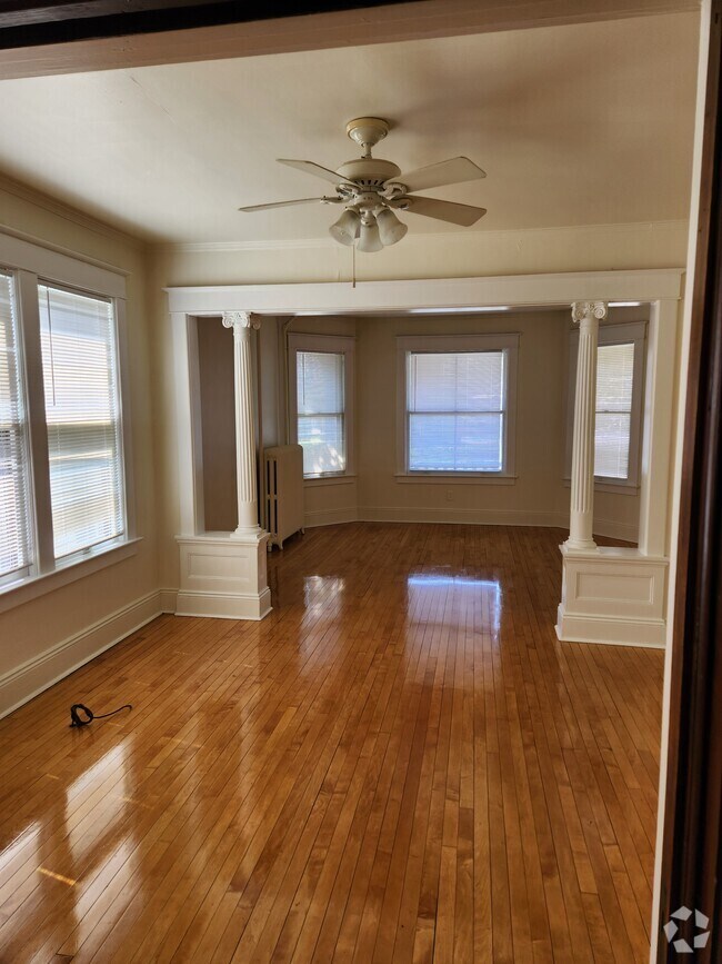 Apartments near Clifton Park PlazaClifton Park PlazaClifton Park PlazaClifton Park Plaza in