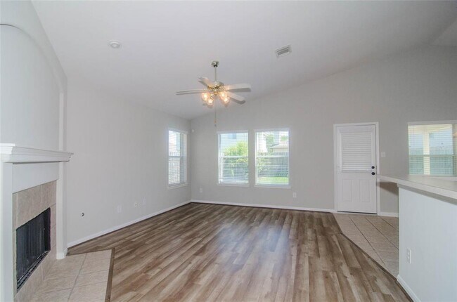 Foto del edificio - 25222 Sterling Cloud Ln