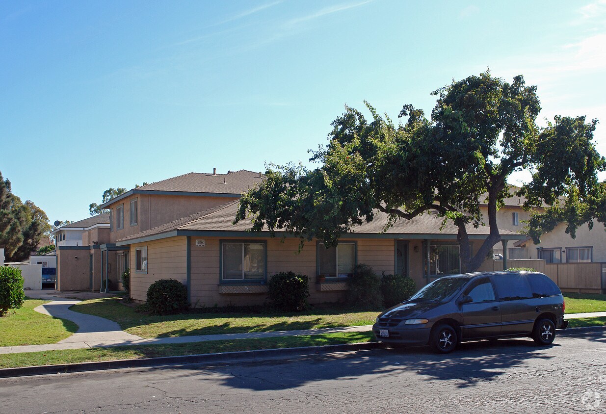 Foto del edificio - 1240 Isleton Pl