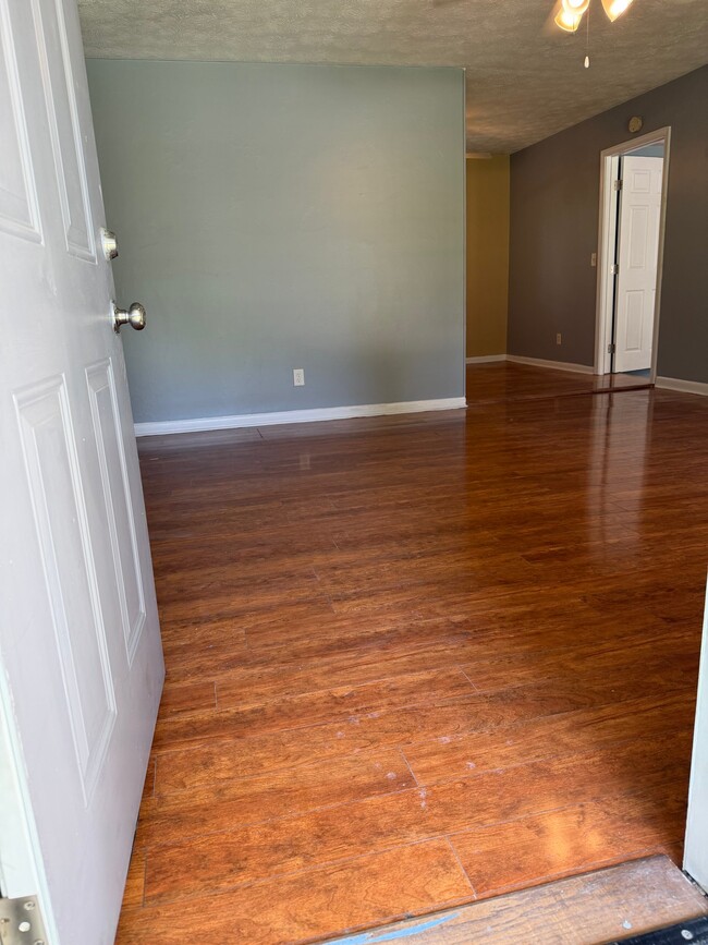 Building Photo - 6529 Sinclair Pl