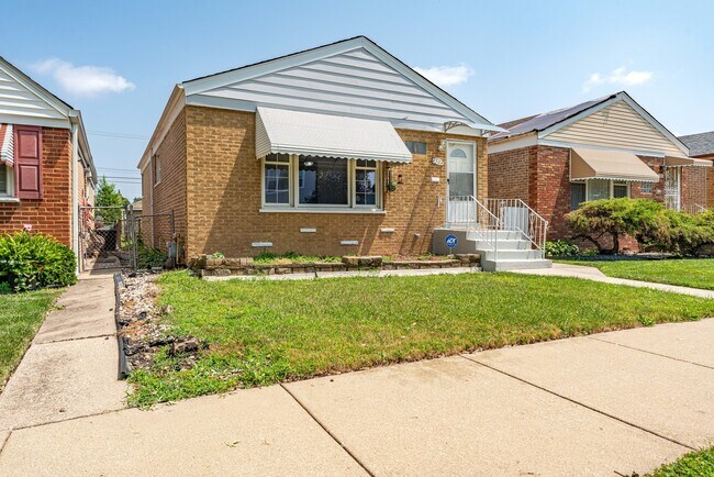 Foto del edificio - 4507 S Leamington Ave