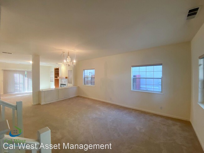 Foto del edificio - 4 br, 3 bath House - 855 Jackson Street