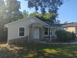 Building Photo - 716 Larkin Ave