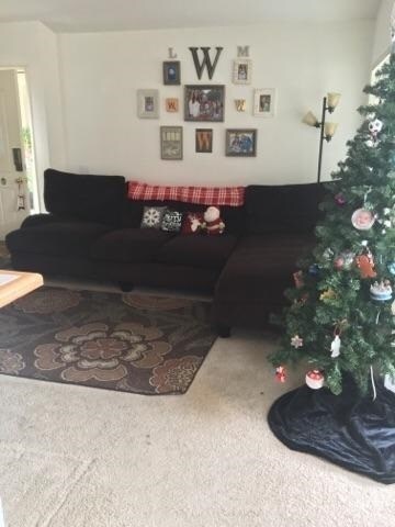 Building Photo - Great upper 2 Bedroom 2 Bathroom In Foothi...