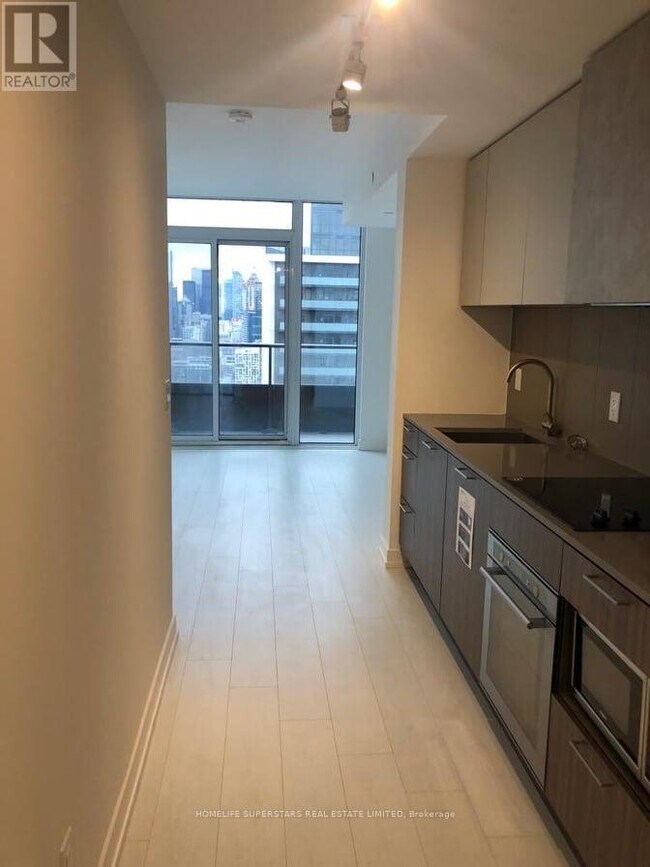 Building Photo - 19 Western Battery Rd