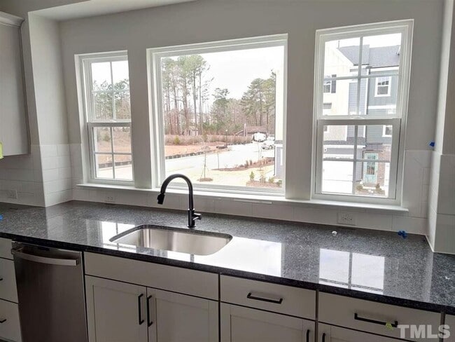Building Photo - 829 Amley Pl