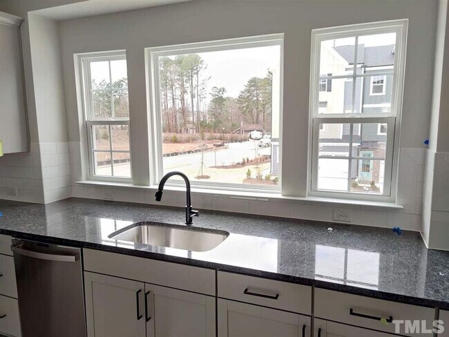 Foto del edificio - 829 Amley Pl