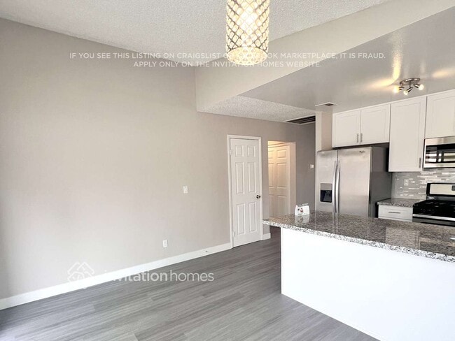 Building Photo - 7020 Cornflower Dr