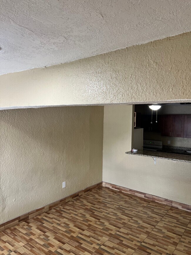 Foto del edificio - 4719 NW 32nd Ave