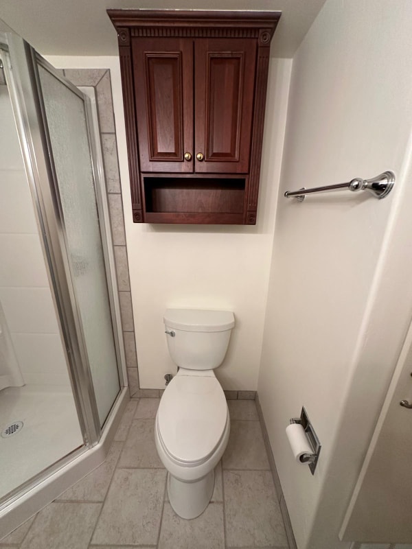 Foto del edificio - 331 Holland Hills Rd