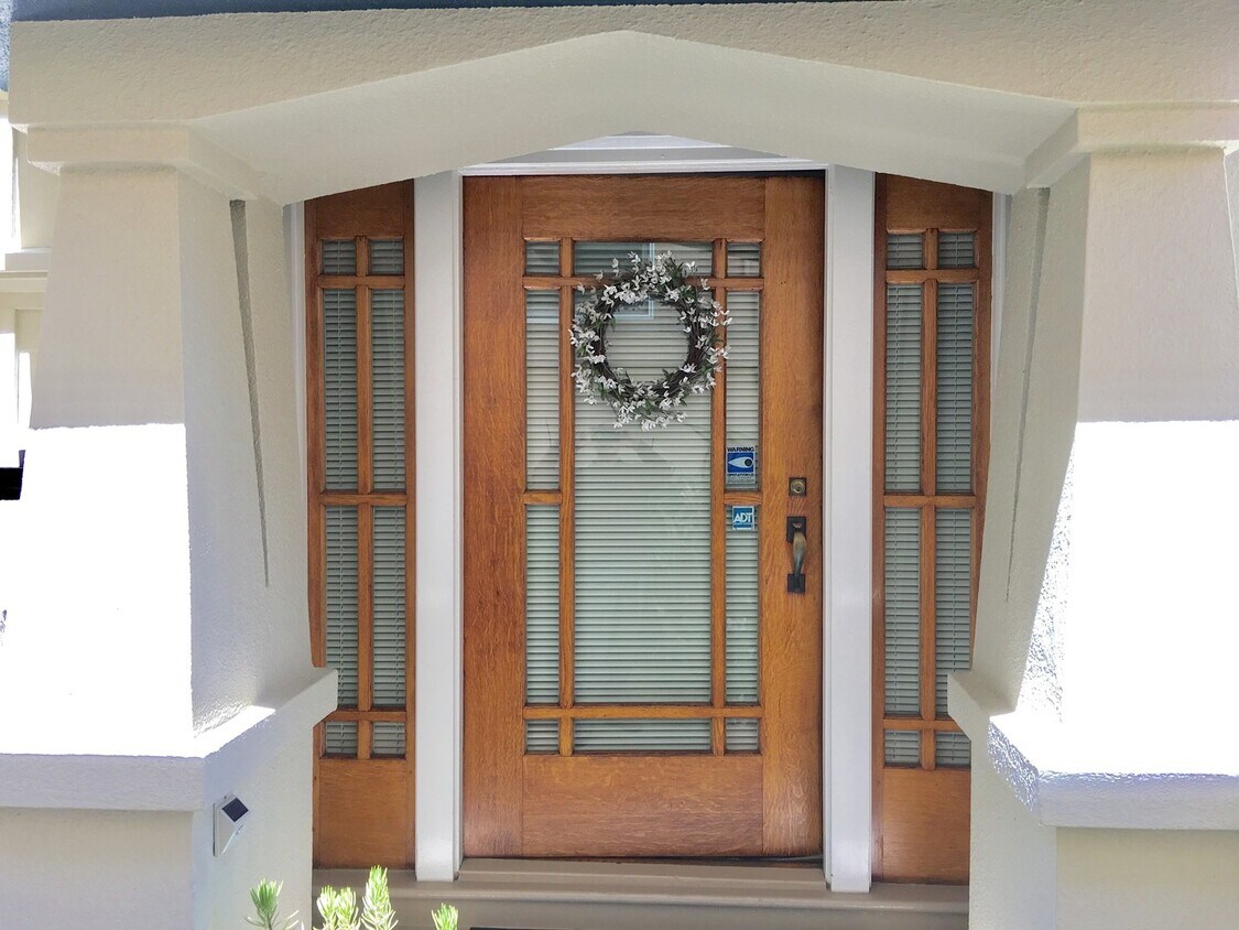 Foto principal - 733 Haddon Pl