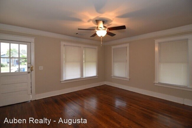 Building Photo - 2 br, 1 bath House - 1010 Merry Street